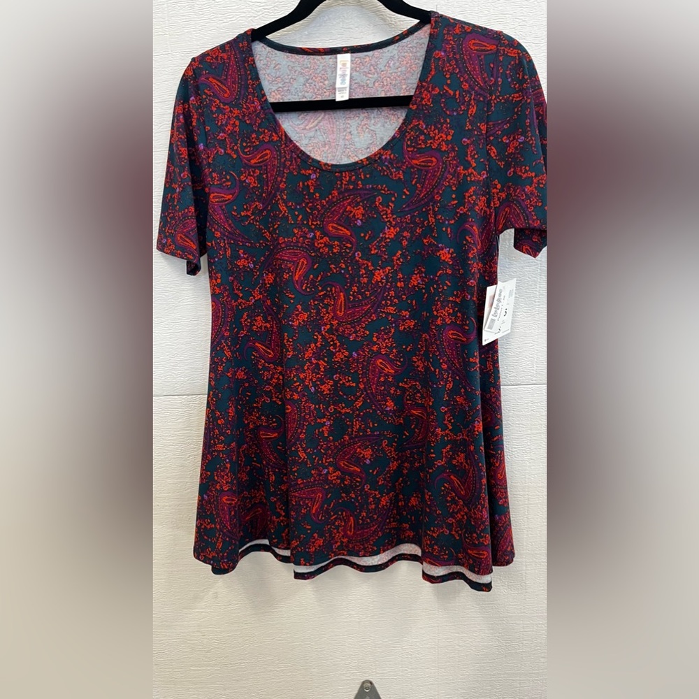 Perfect T Lularoe NWT